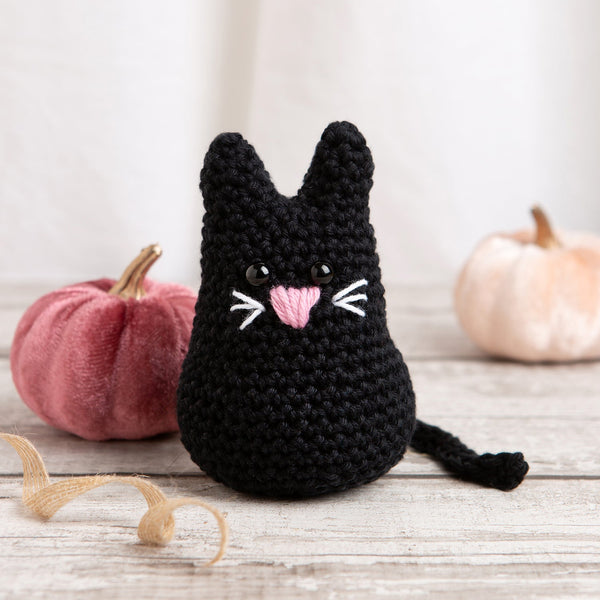 Black Cat Crochet Kit - Wool Couture