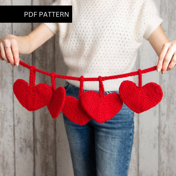 Knitting PDF Pattern - Heart Garland - Wool Couture