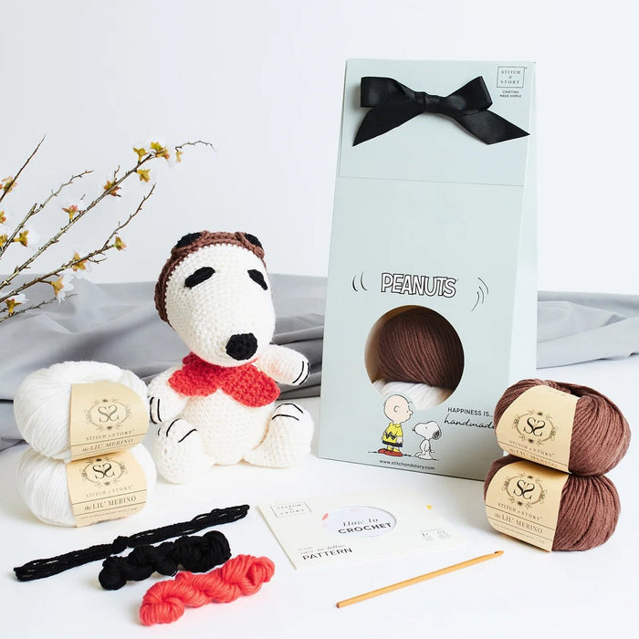 Peanuts: Pilot Snoopy Amigurumi Crochet Kit - Wool Couture