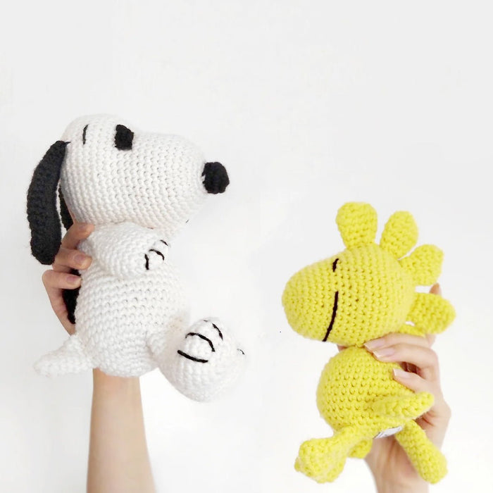 Peanuts: Snoopy Amigurumi Crochet Kit - Wool Couture