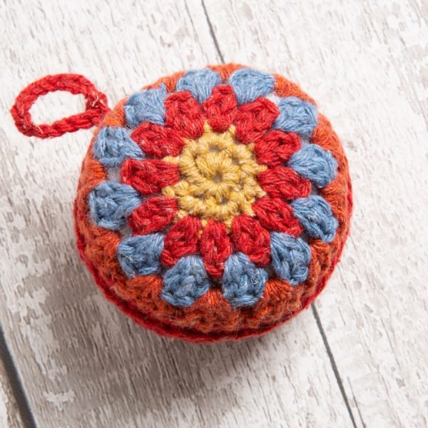 Christmas Decoration Crochet Kit (6052-44k)